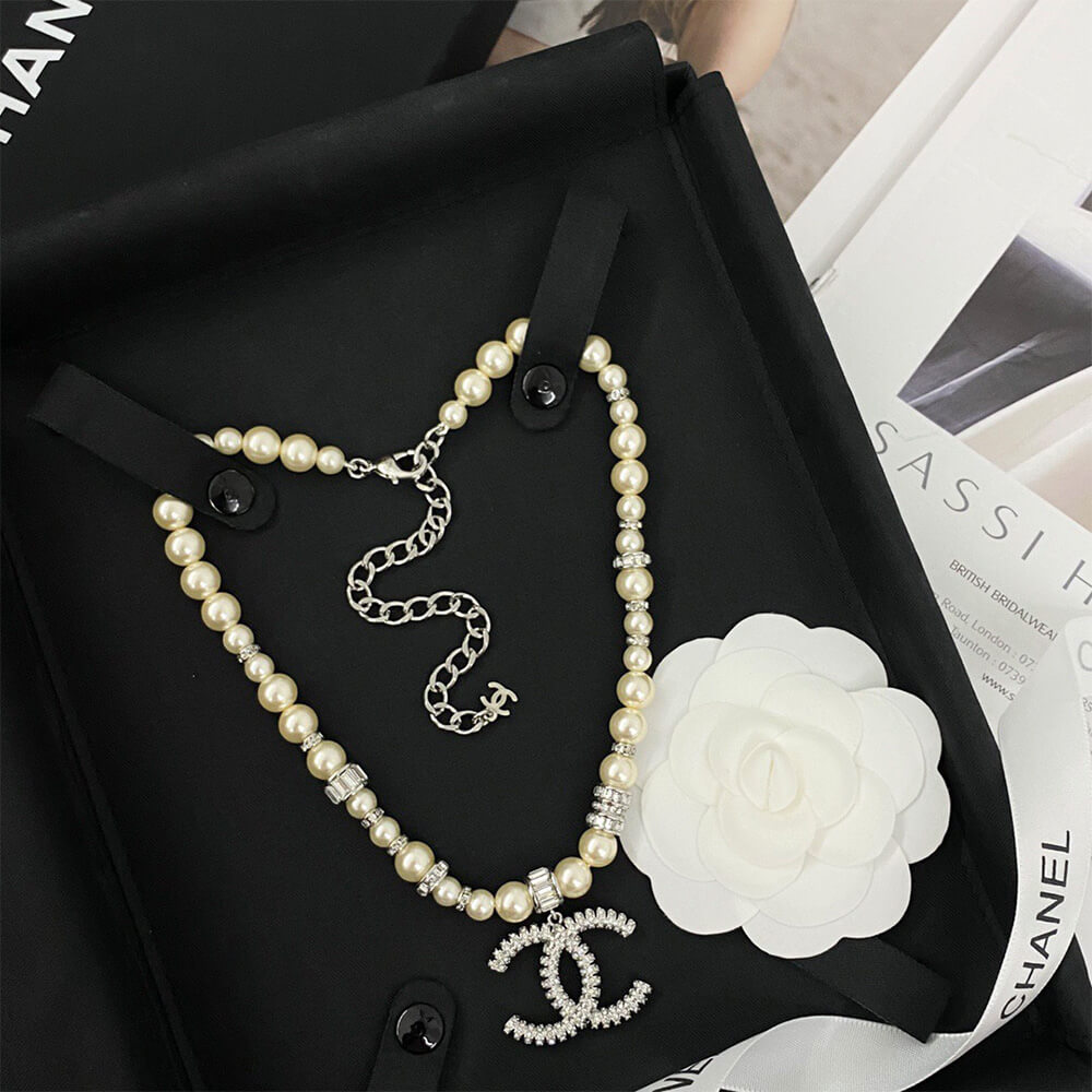 Ch**el NECKLACE