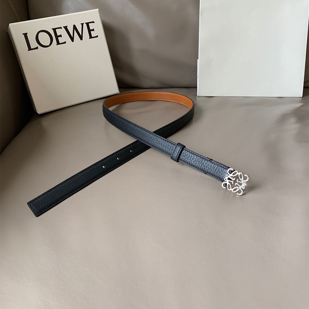 L0ew* Anagram belt in pebble grain calfskin 20mm