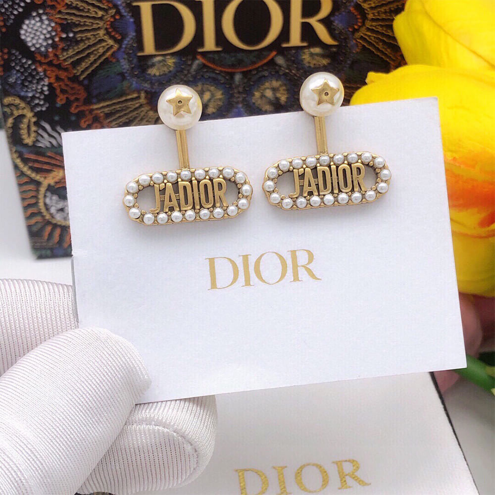 D10r PEARL EARRINGS