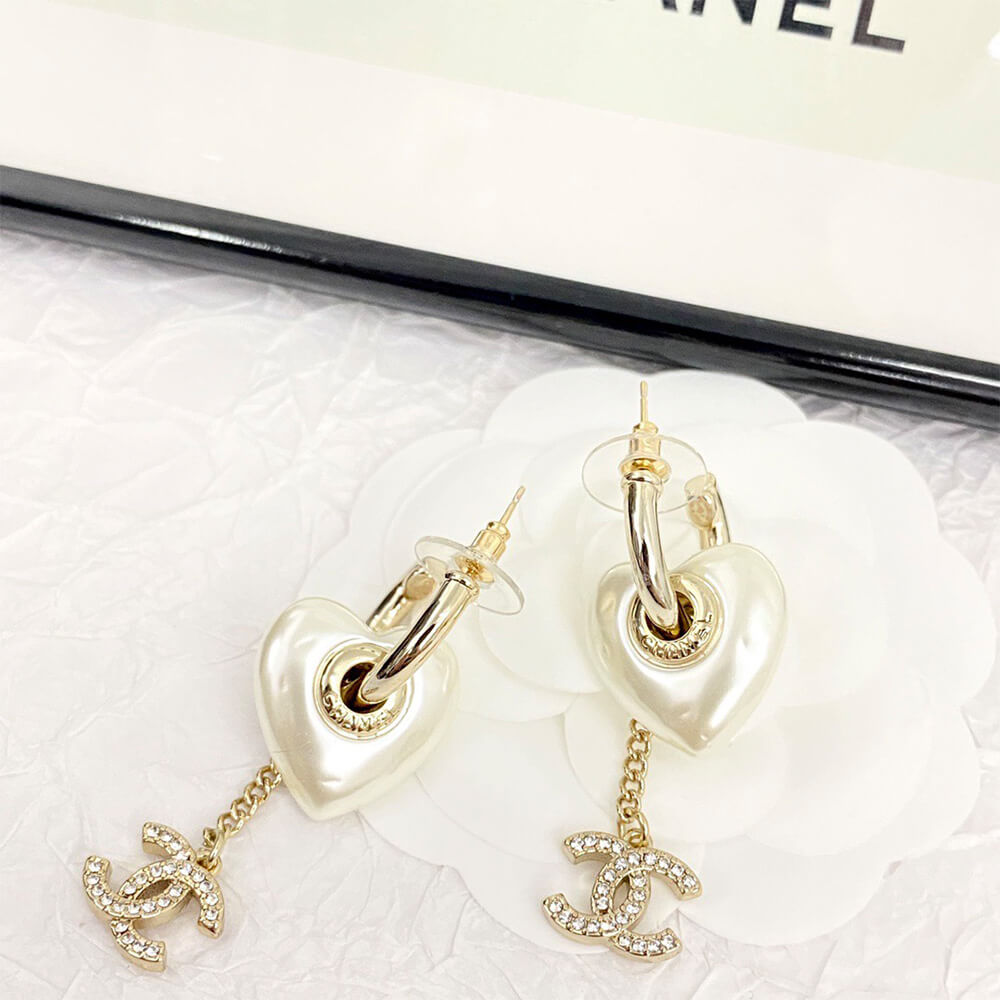 Ch**el D1am0nd EARRINGS