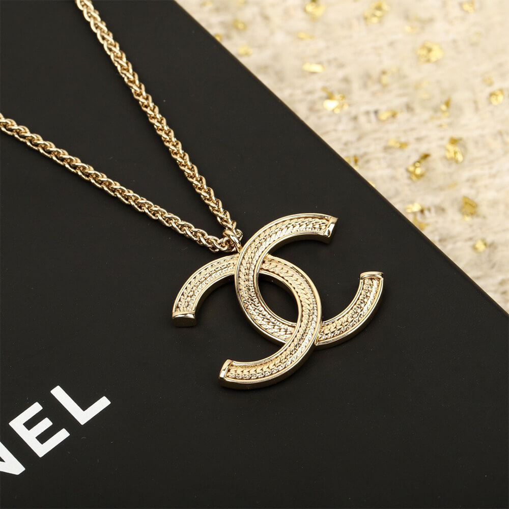 Ch**el NECKLACE
