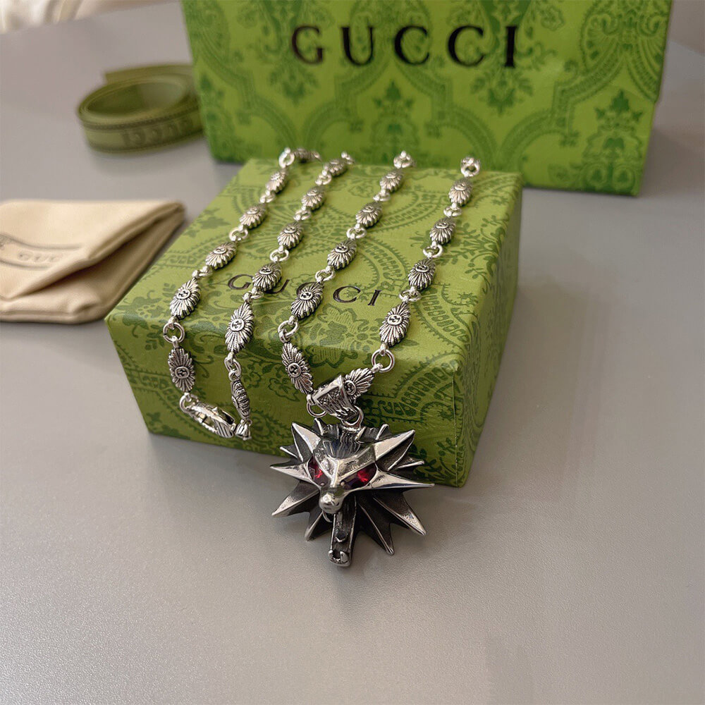 Gvc*1 NECKLACE