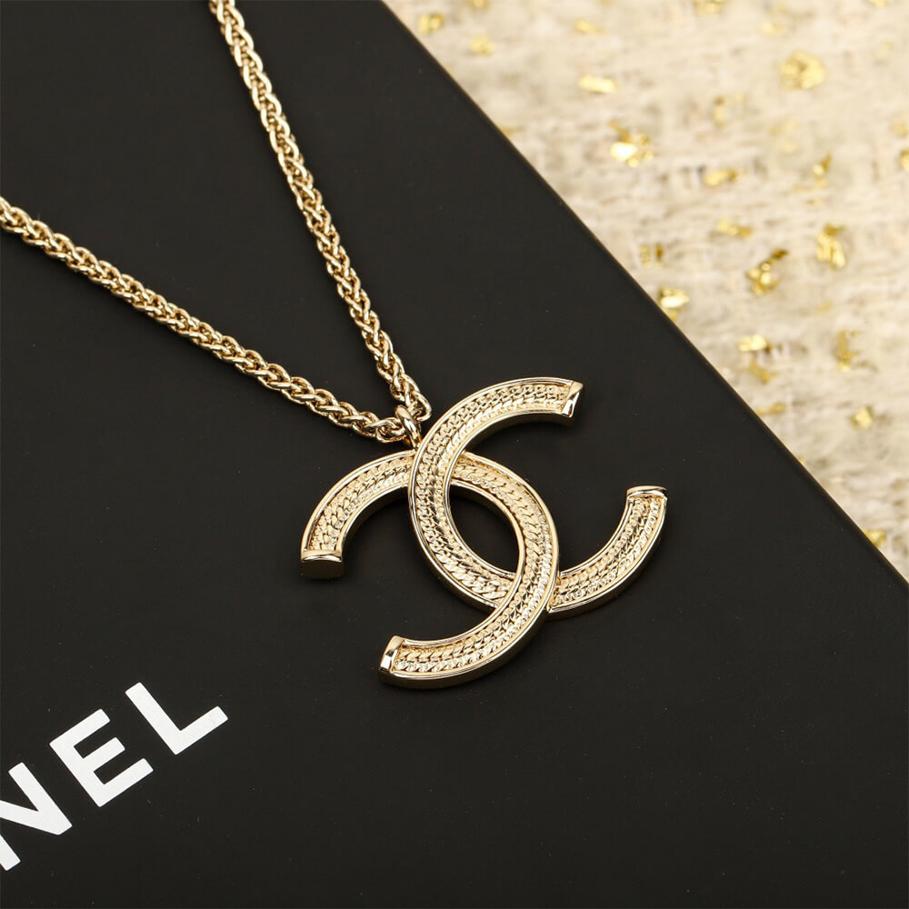 Ch**el NECKLACE
