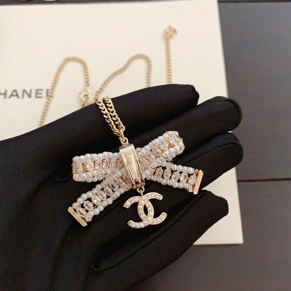 Ch**el PEARL NECKLACE