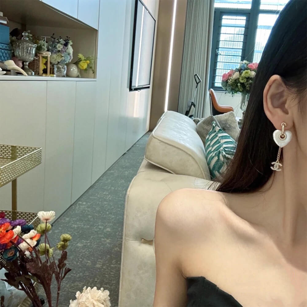 Ch**el D1am0nd EARRINGS