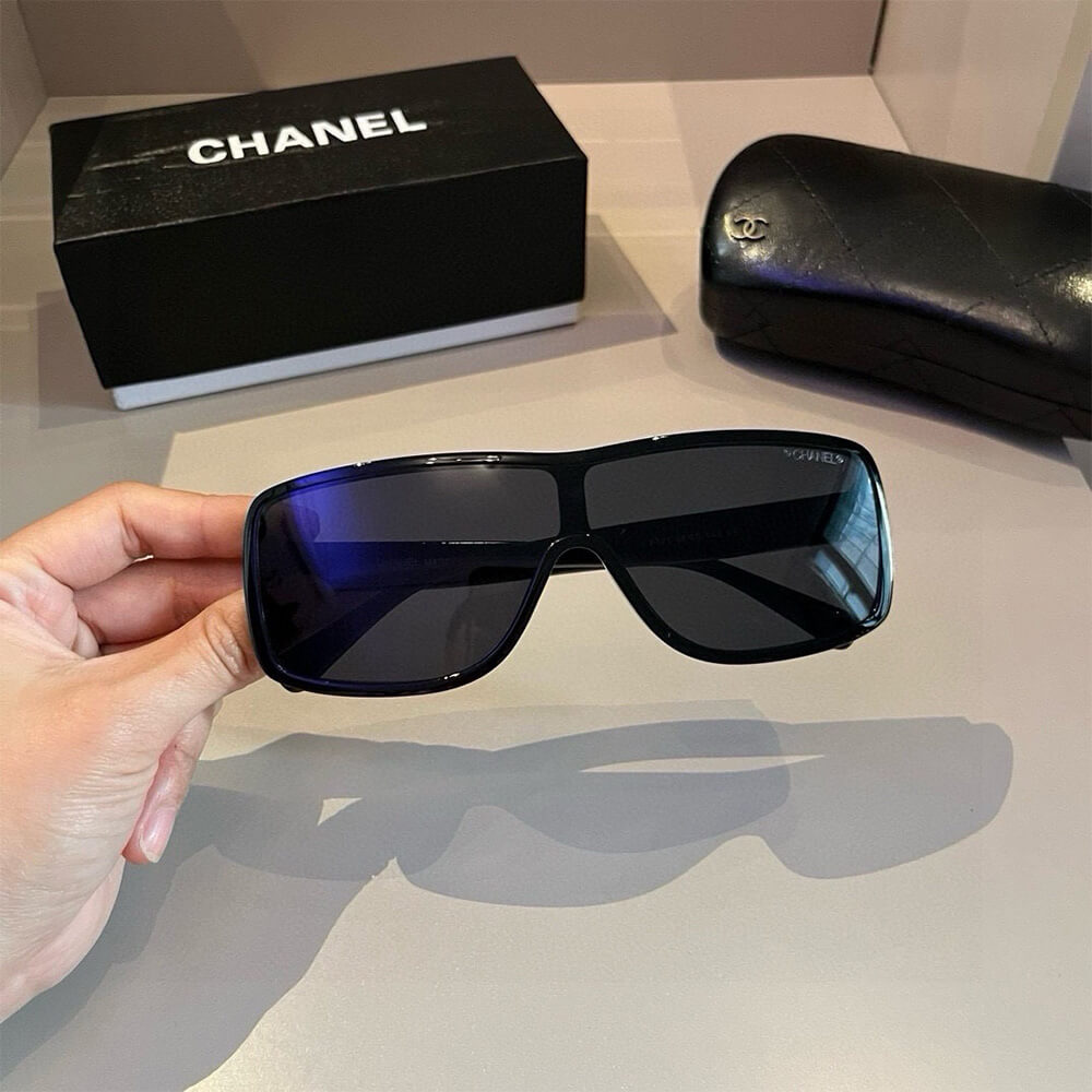 Ch**el SUNGLASSES