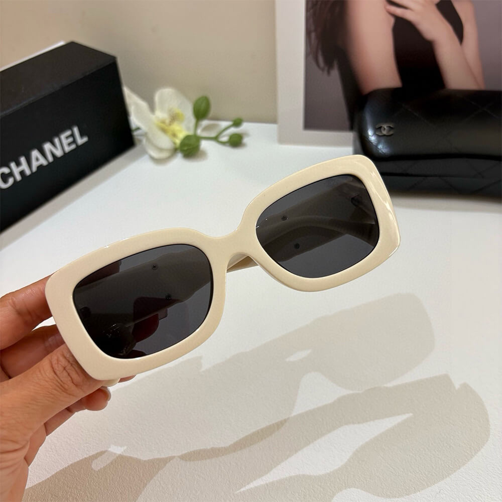 Ch**el SUNGLASSES
