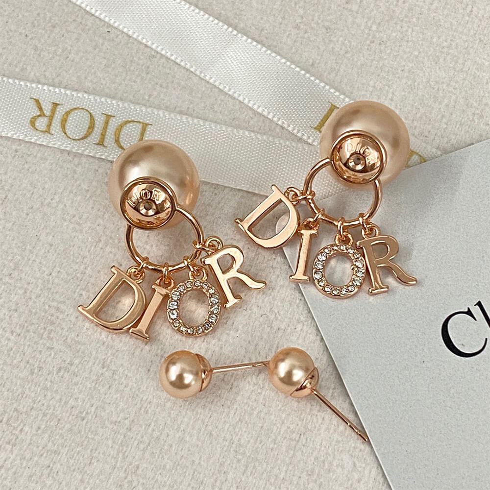 D10r PEARL EARRINGS