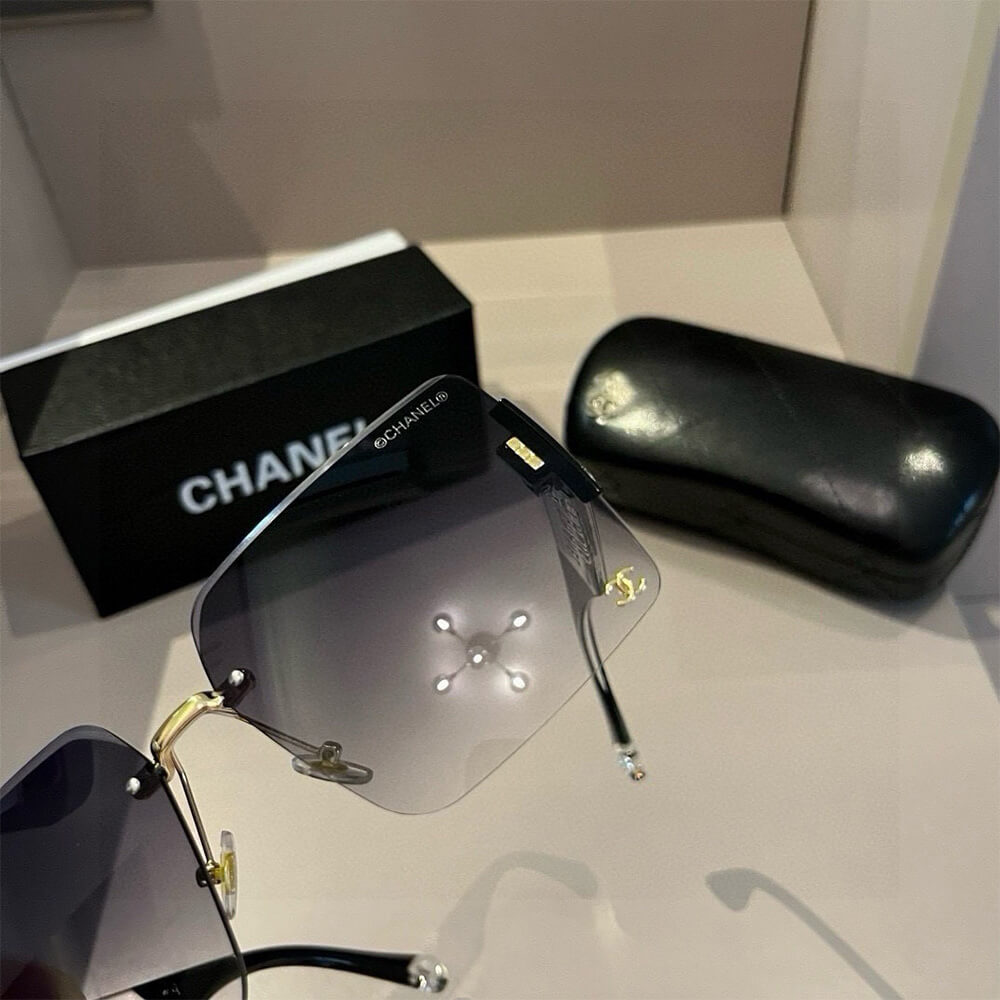 Ch**el SUNGLASSES