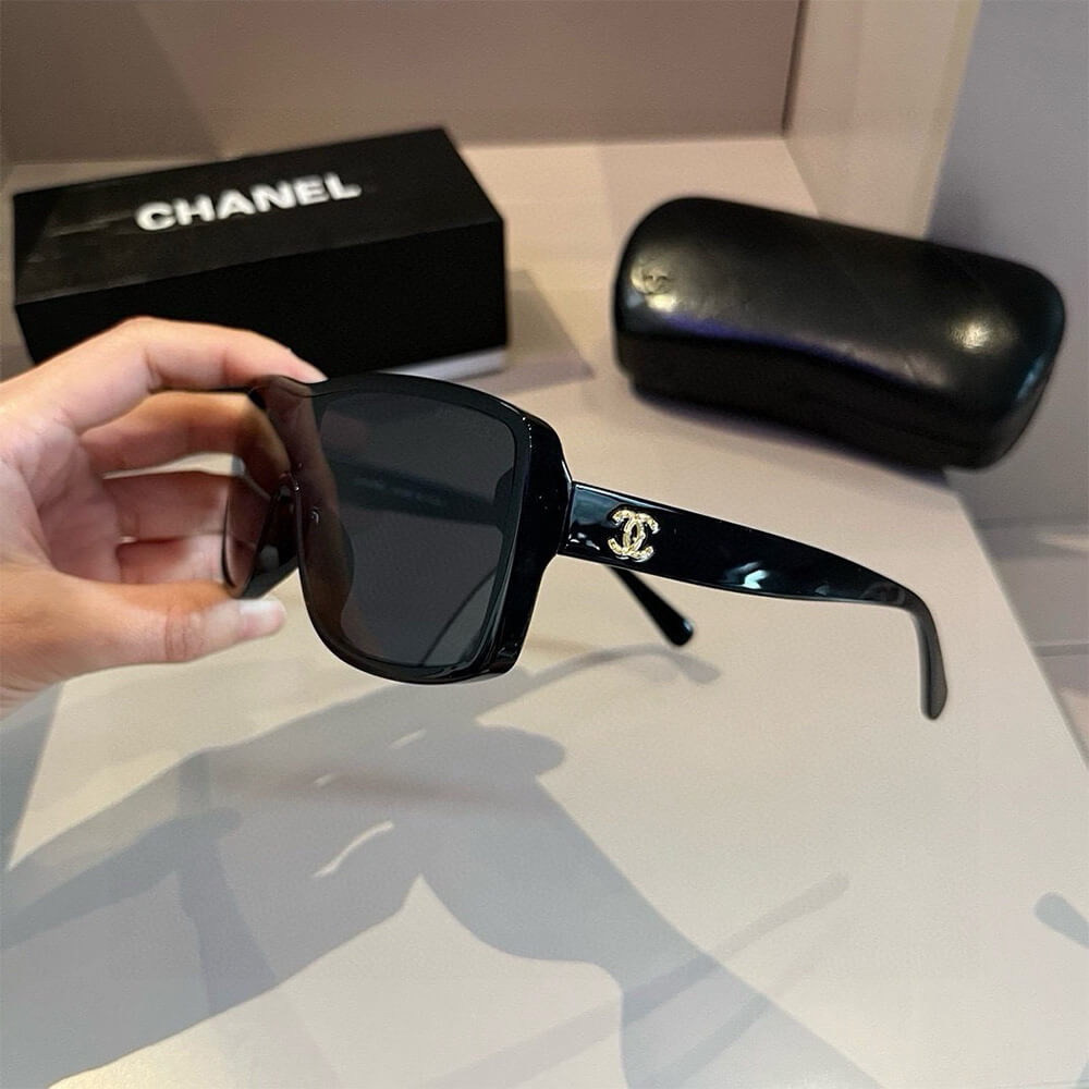 Ch**el SUNGLASSES
