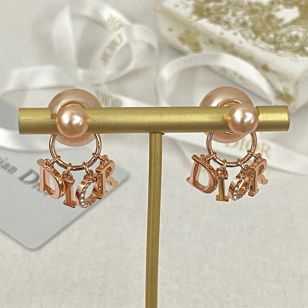 D10r PEARL EARRINGS
