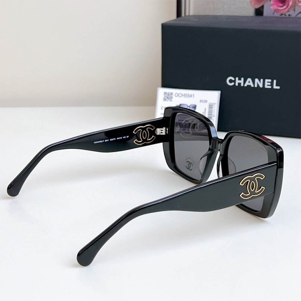 Ch**el SUNGLASSES