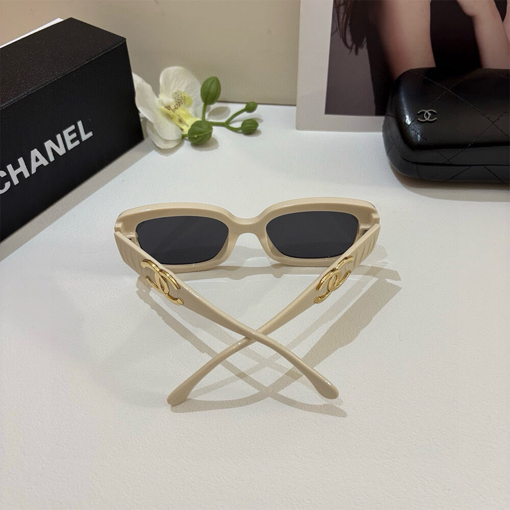 Ch**el SUNGLASSES