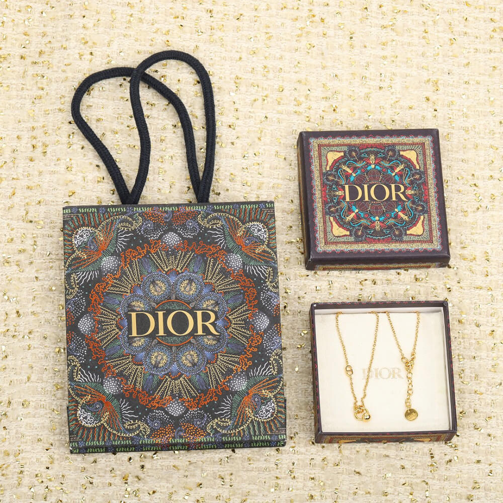D10r Necklace