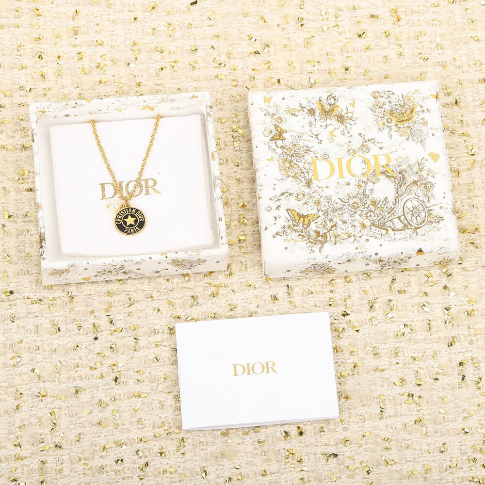 D10r Necklace