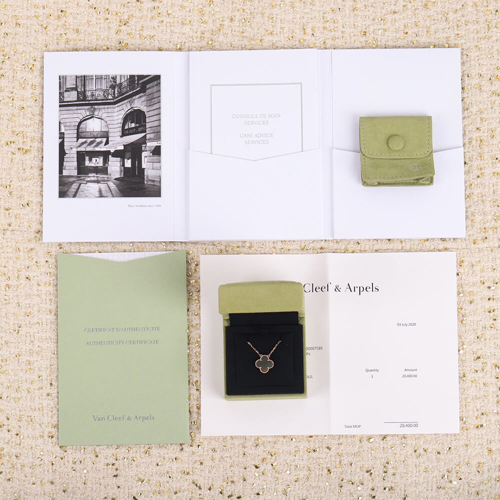 V*n Cl**f & Arpels Necklace