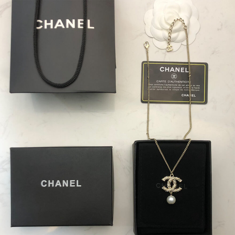 Ch**el Necklace
