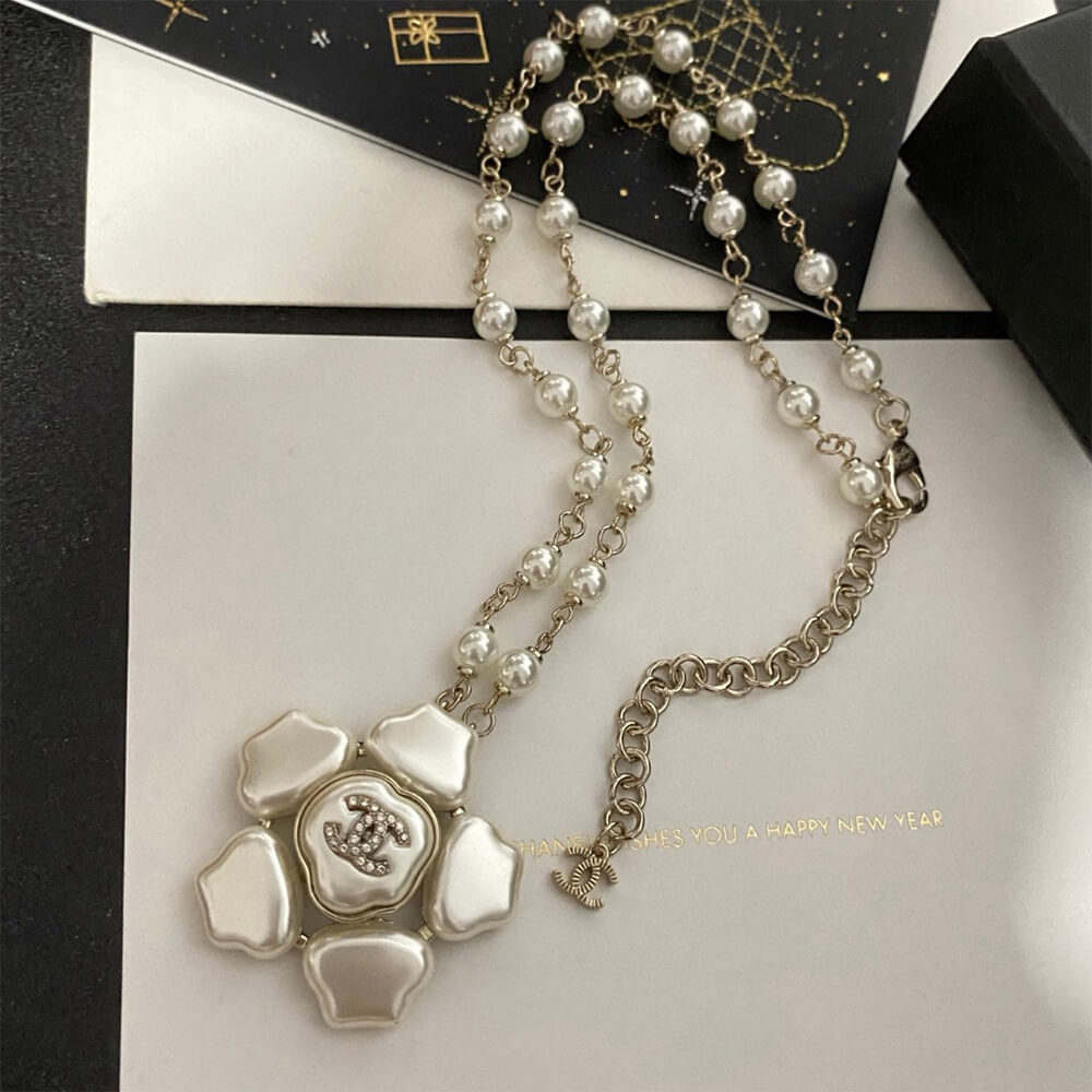 Ch**el Necklace