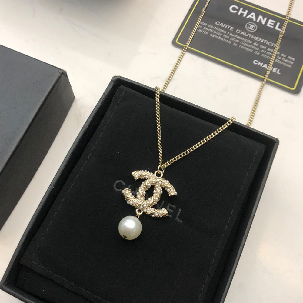 Ch**el Necklace
