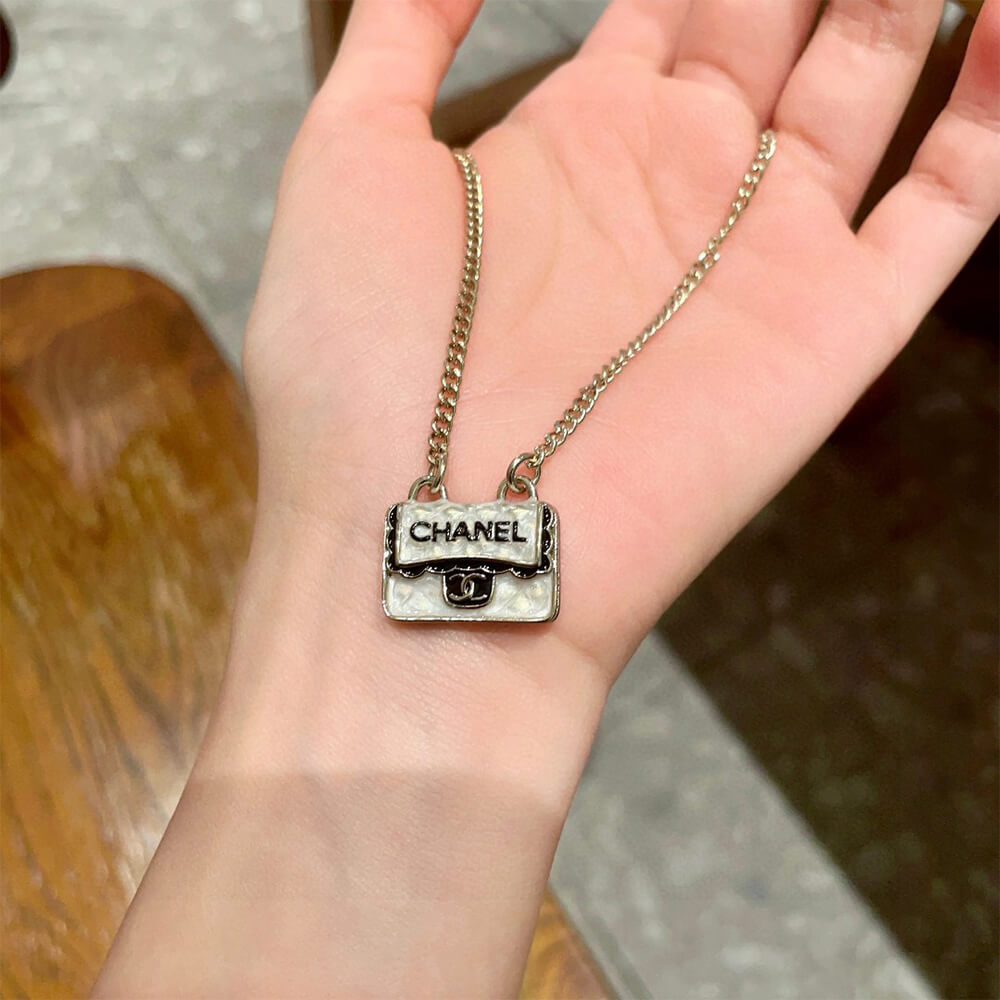 Ch**el Necklace