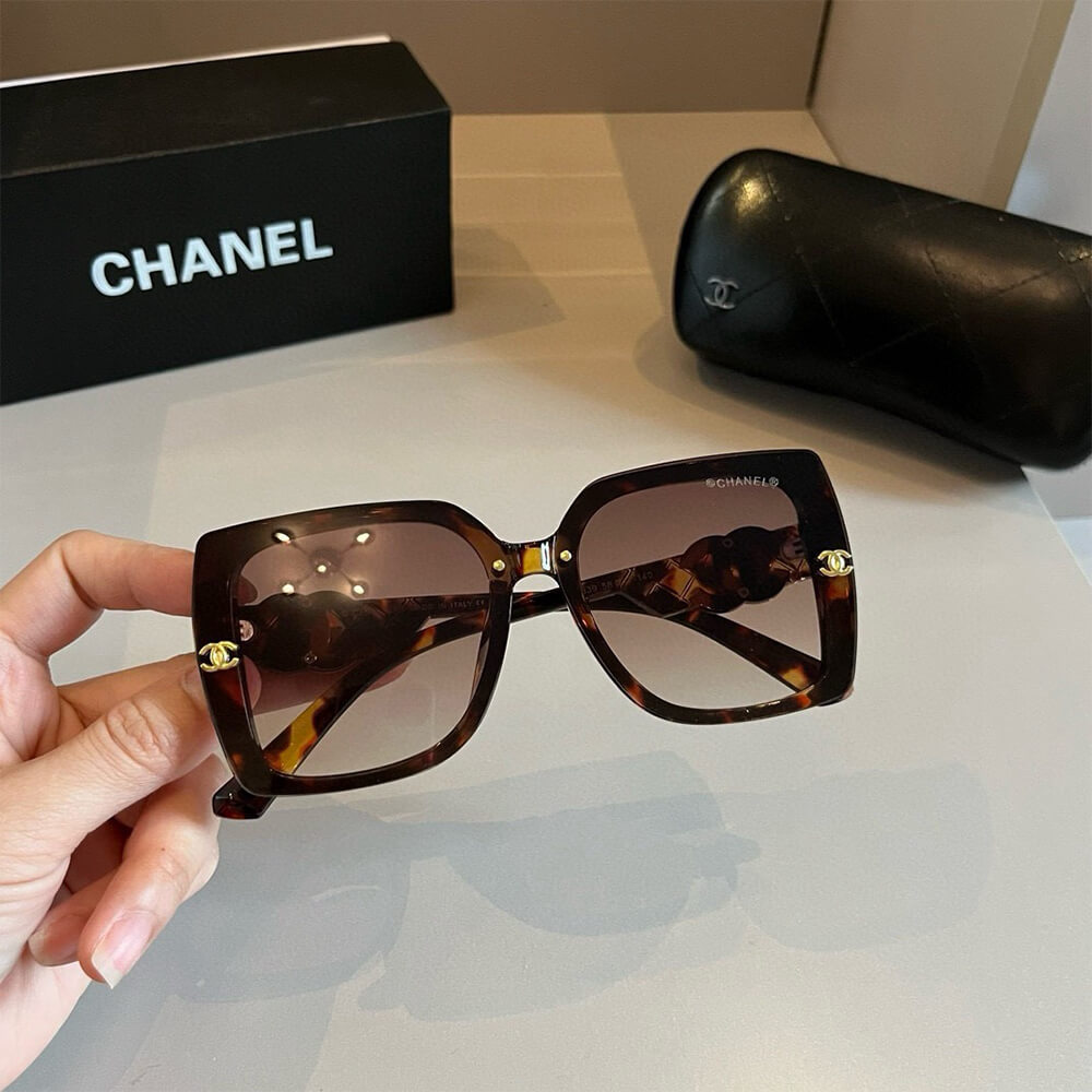 Ch**el SUNGLASSES