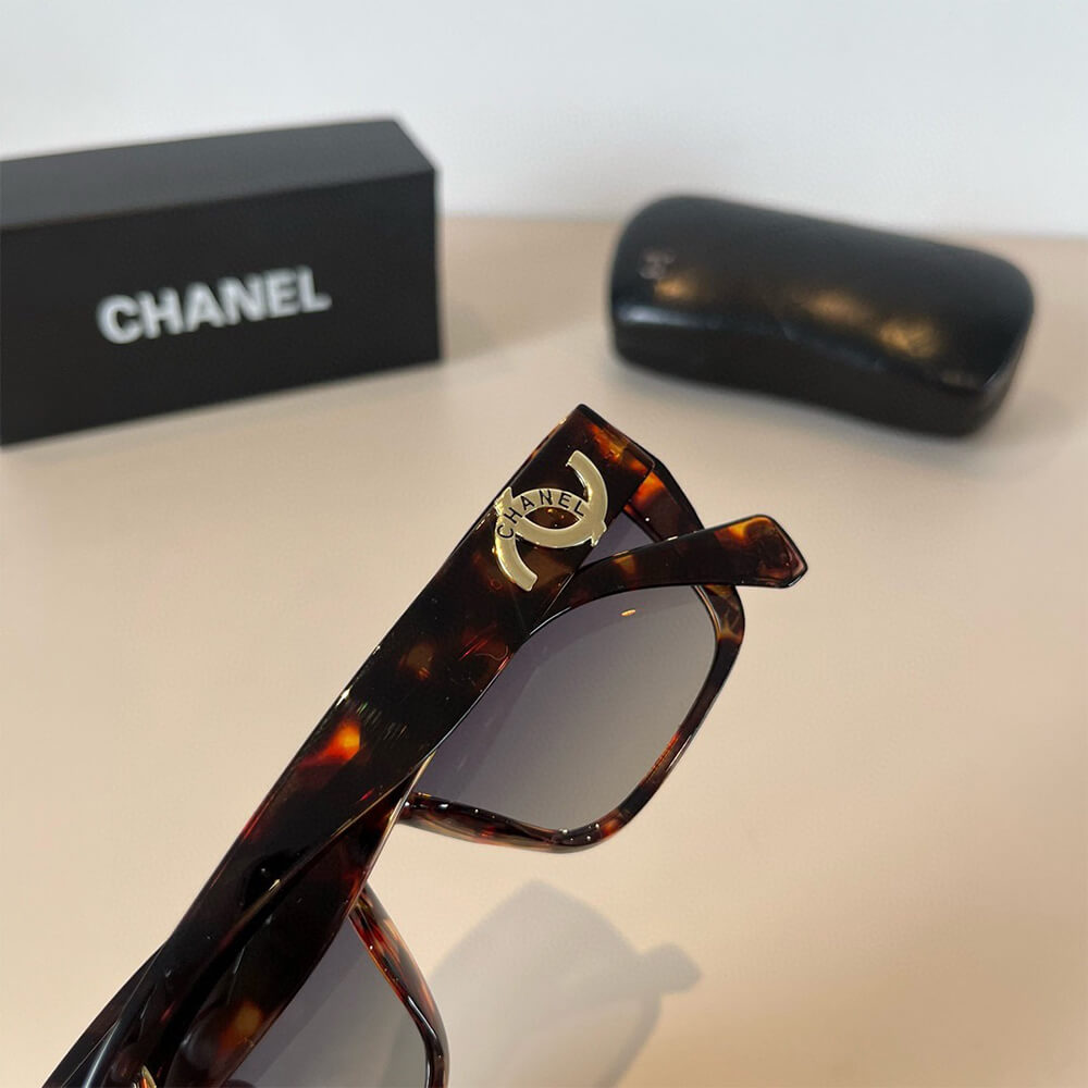 Ch**el SUNGLASSES