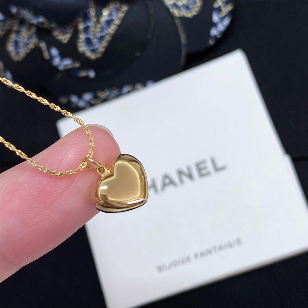 Ch**el Necklace