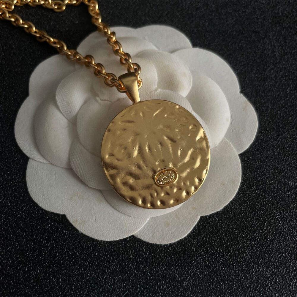 Ch**el Necklace