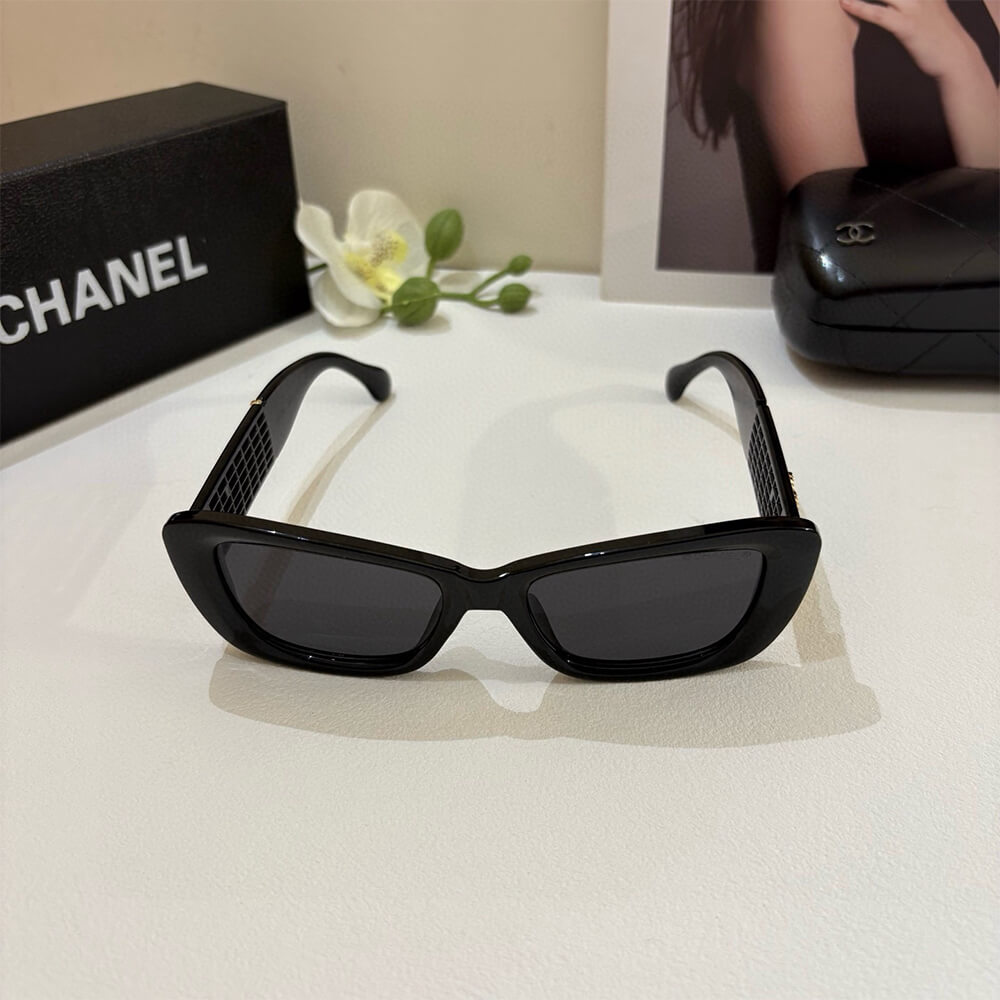 Ch**el SUNGLASSES