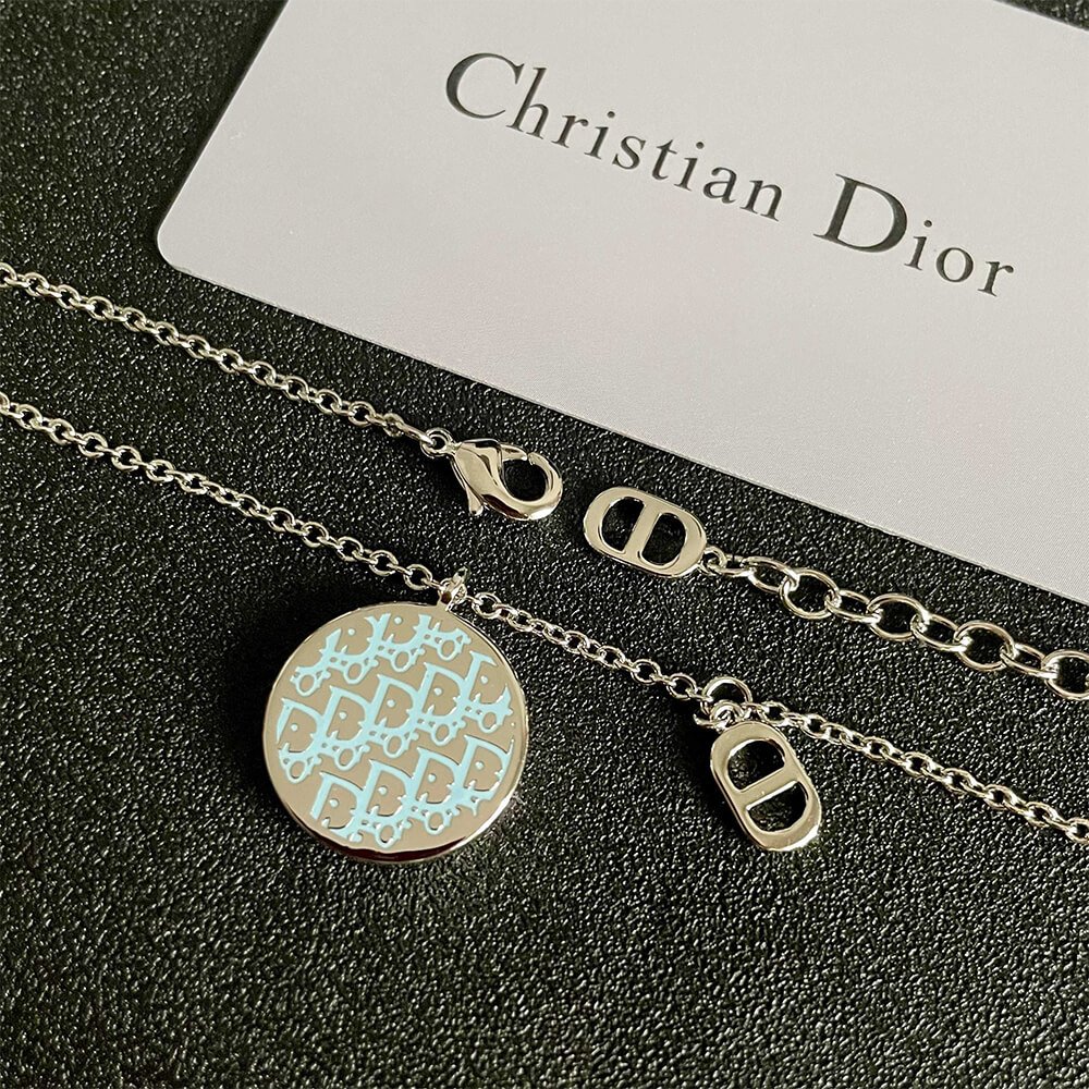 D10r Necklacel