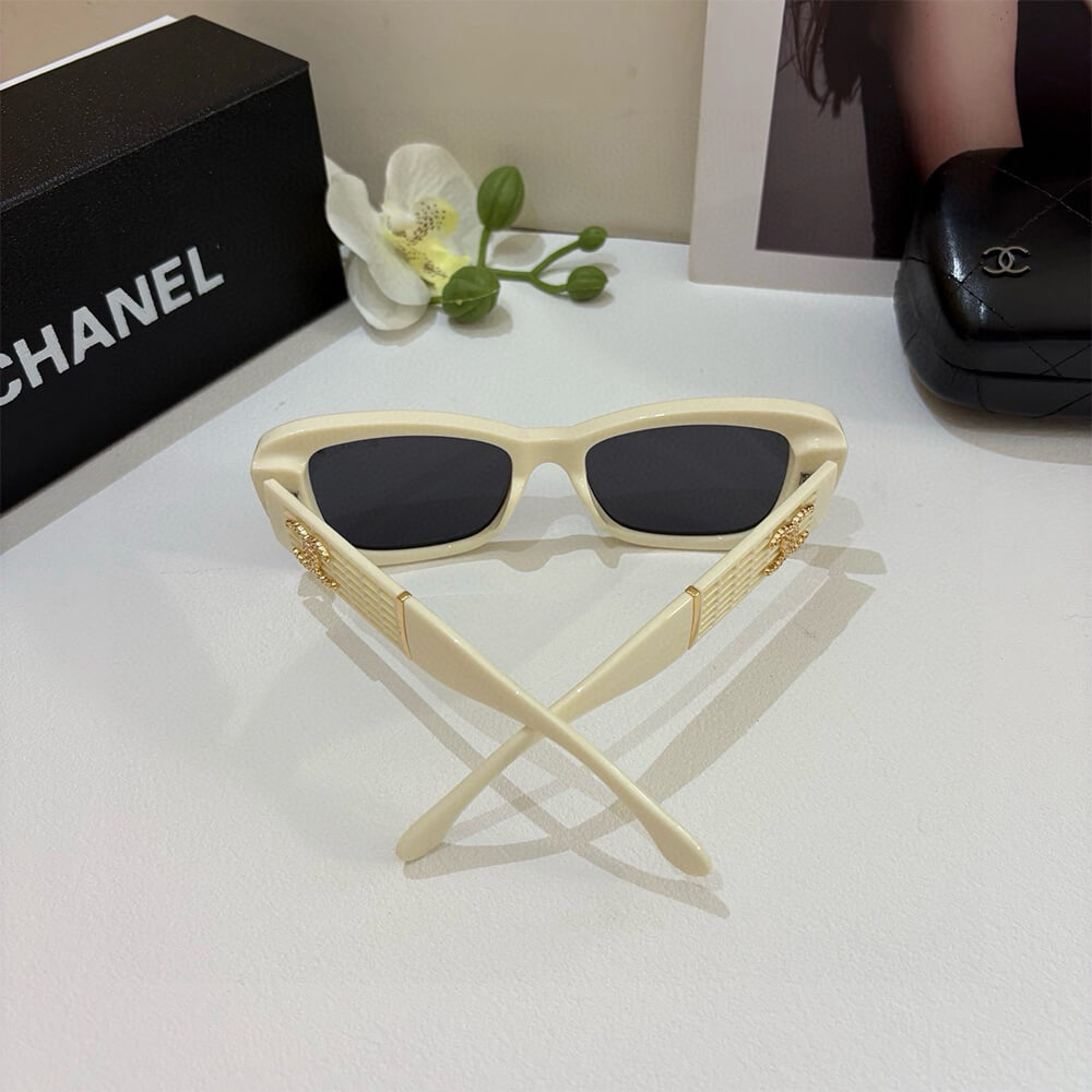 Ch**el SUNGLASSES