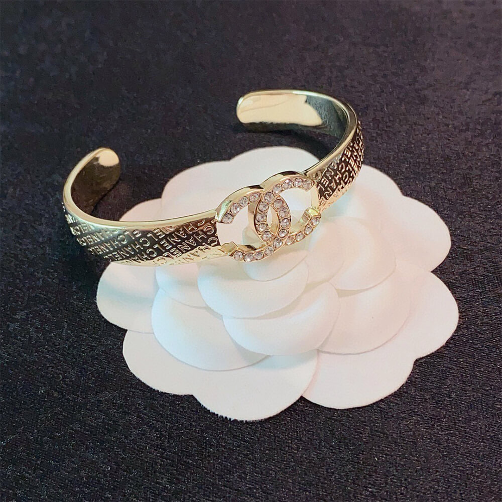 Ch**el bracelet