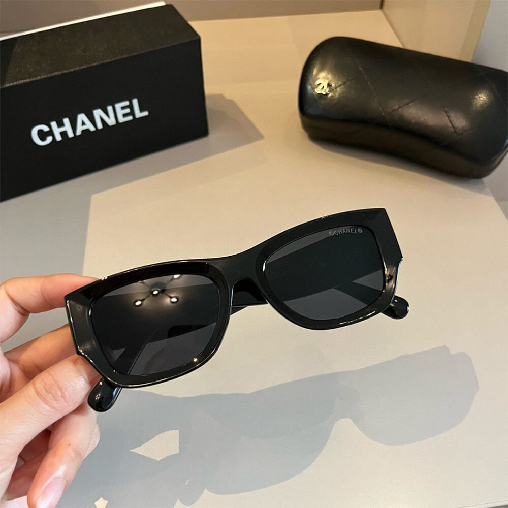 Ch**el SUNGLASSES