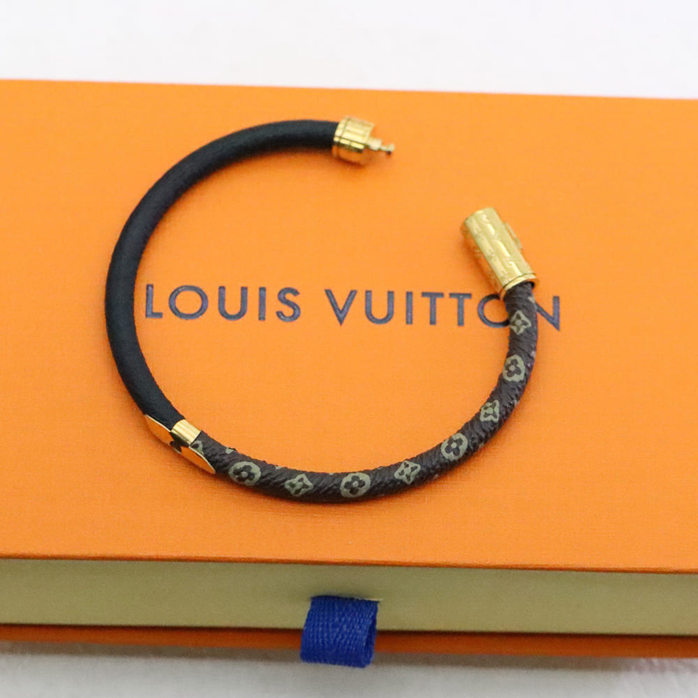 LV bracelet