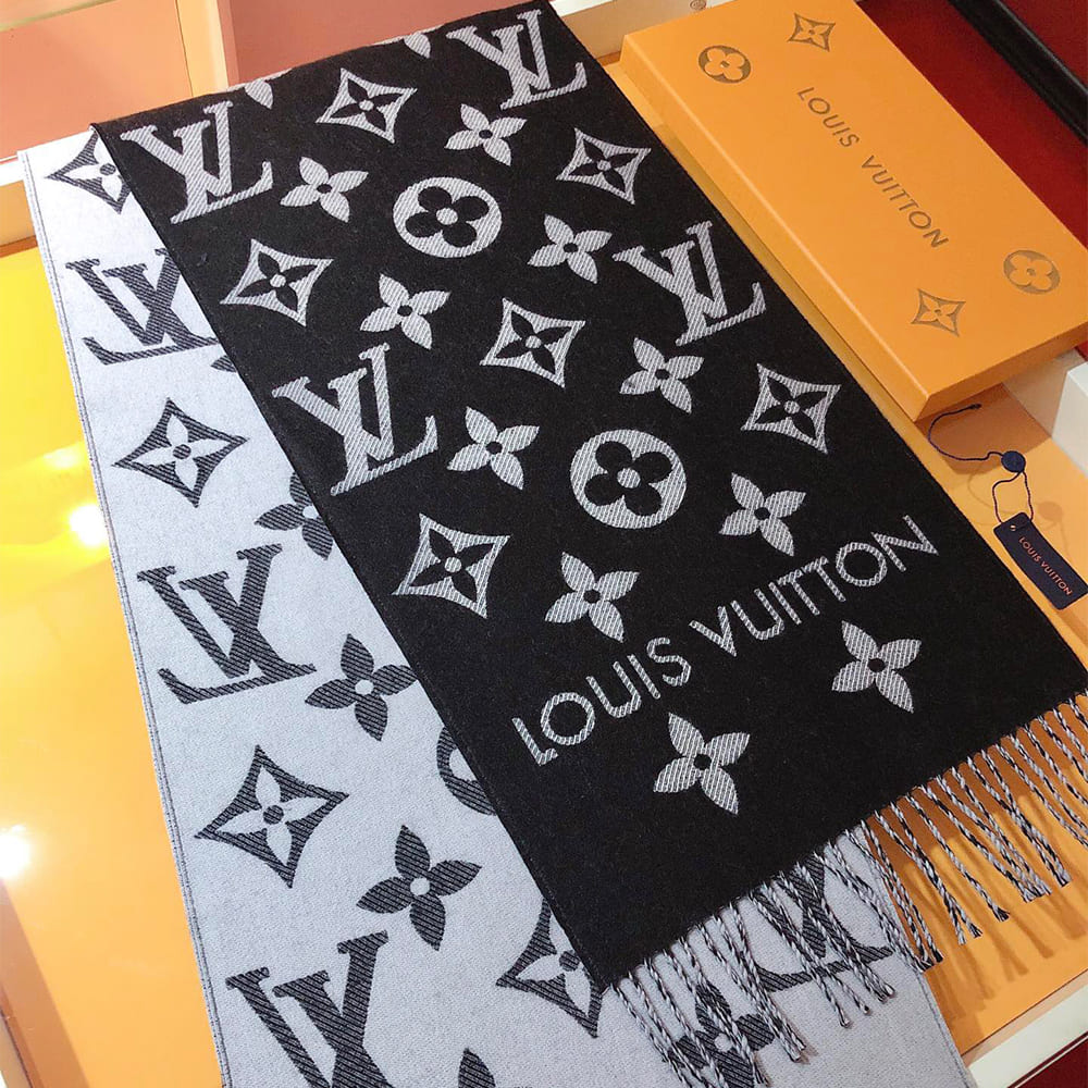 LV ESSENTIAL Scarf