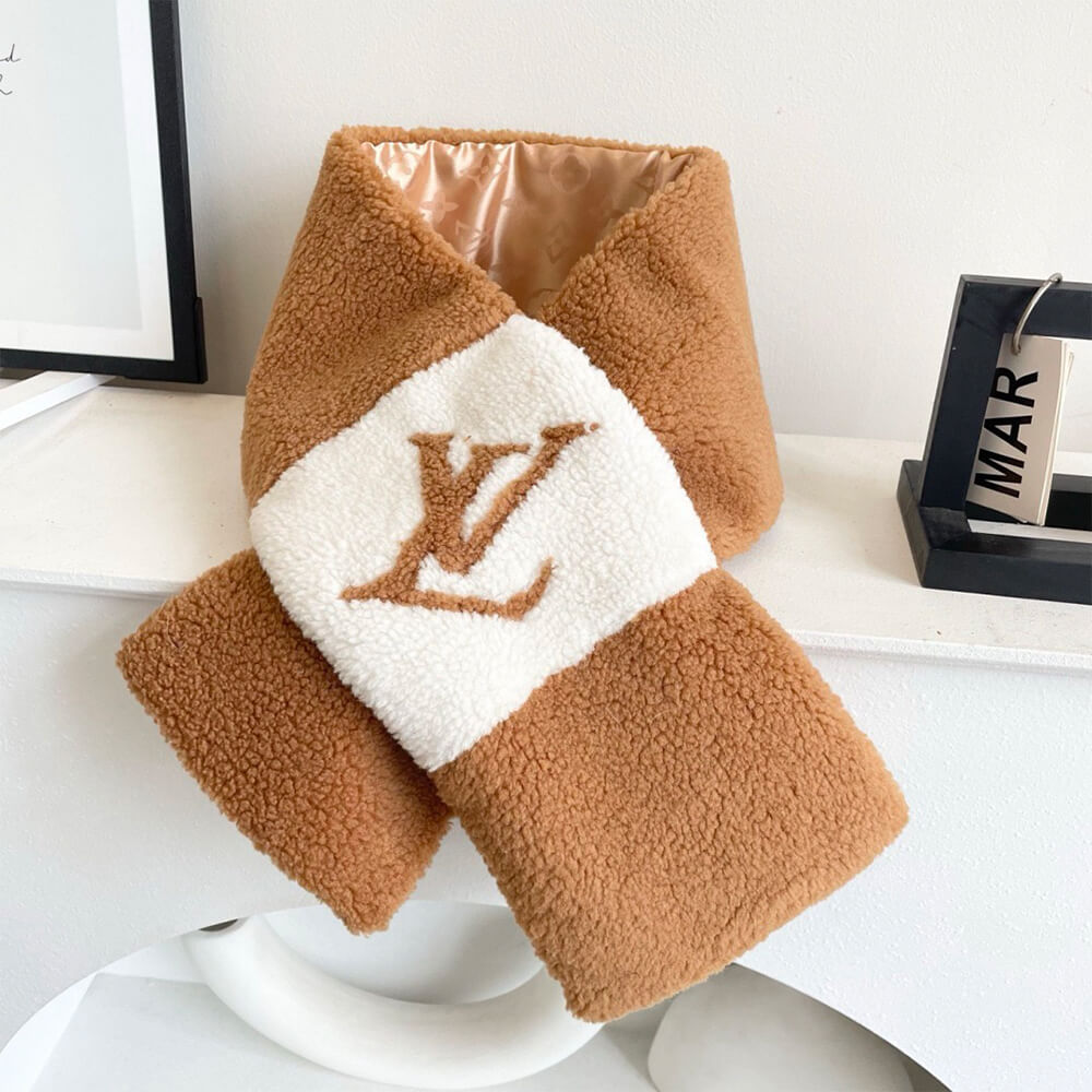 LV Never Freeze Scarf