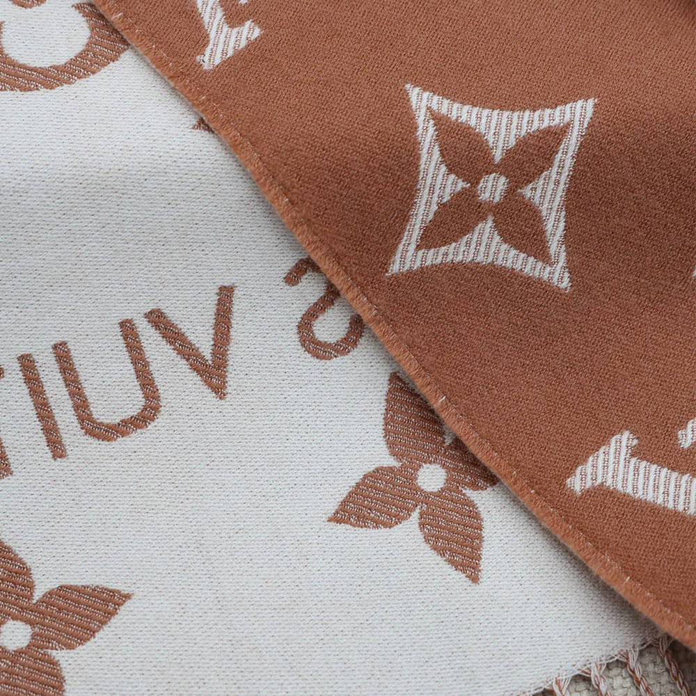 LV ESSENTIAL Scarf