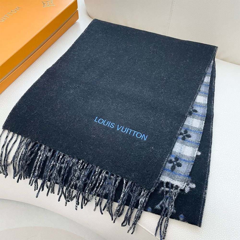 LV Monogram Gradient Tartan City Scarf