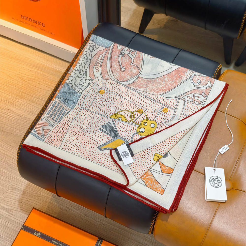 H**me5 Rendez-Vous Chez Herm??s shawl 140