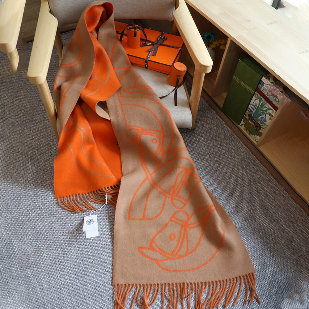 H**me5 Casaque Entrelacs Equestres scarf