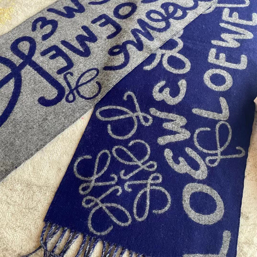 L0ew* Scarf in wool and cashmere