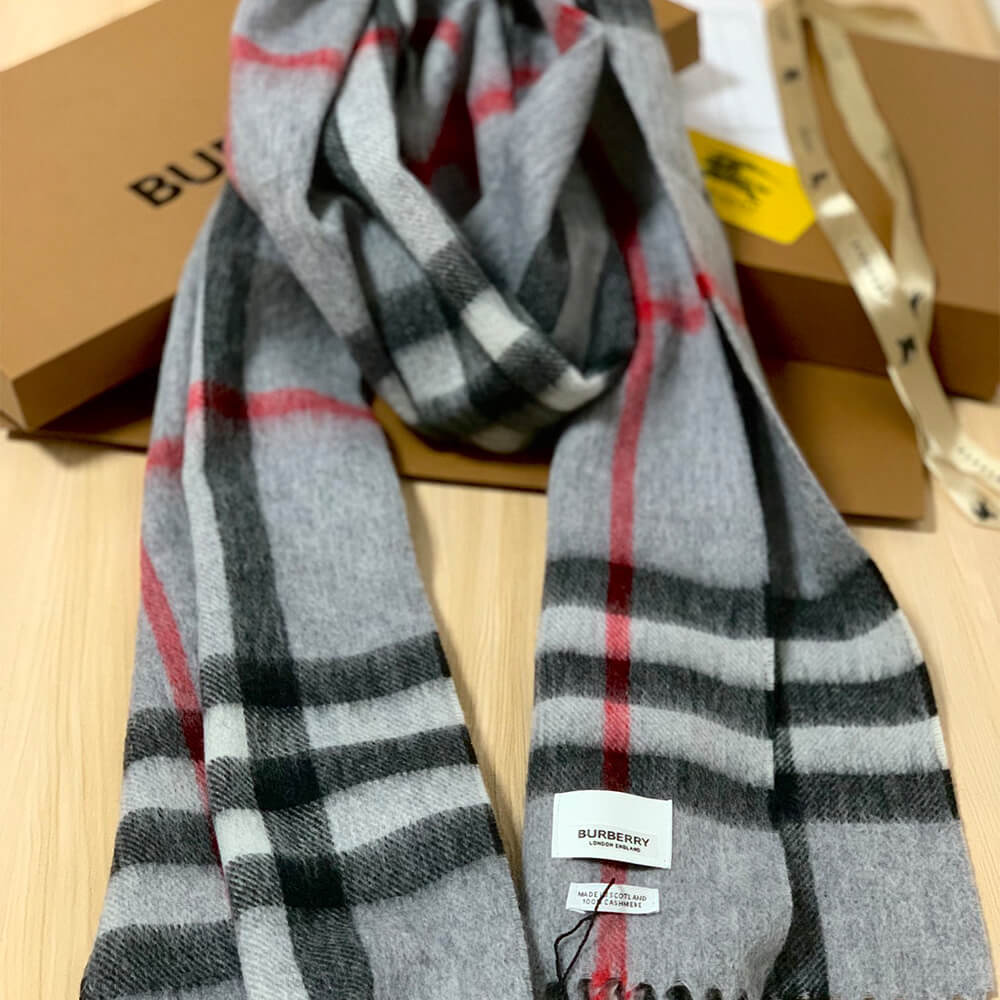 Bv*b*rry Check Cashmere Scarf