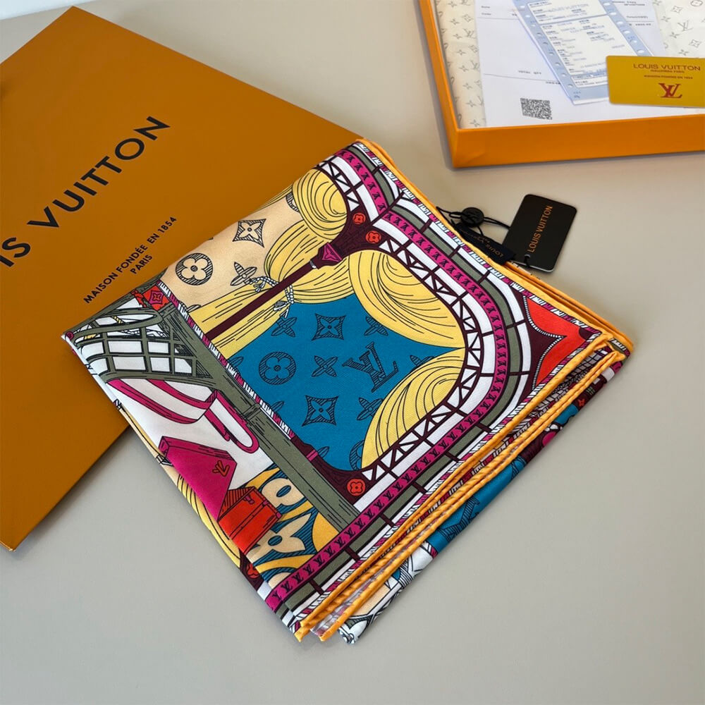 LV Fly Away Square 90