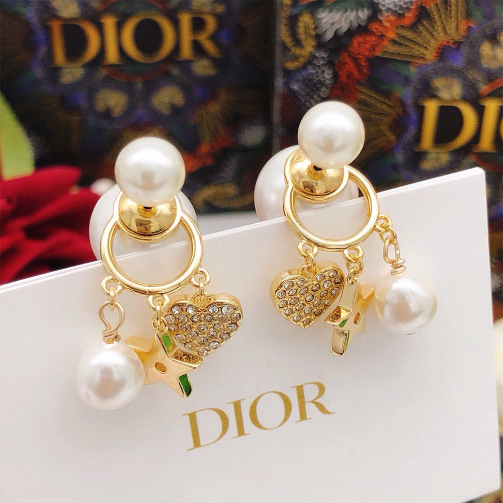 D10r Pearl charm earrings