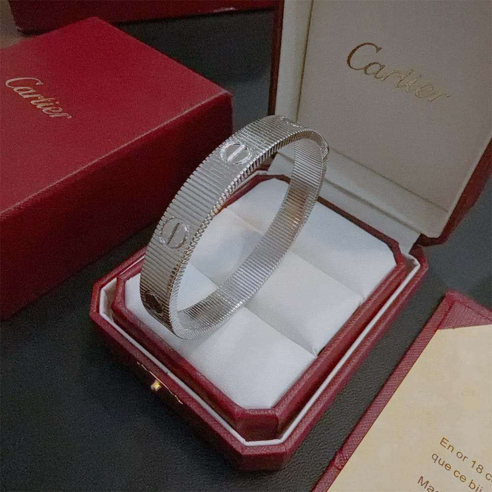 Ca*t1er LOVE Unlimited Bracelet
