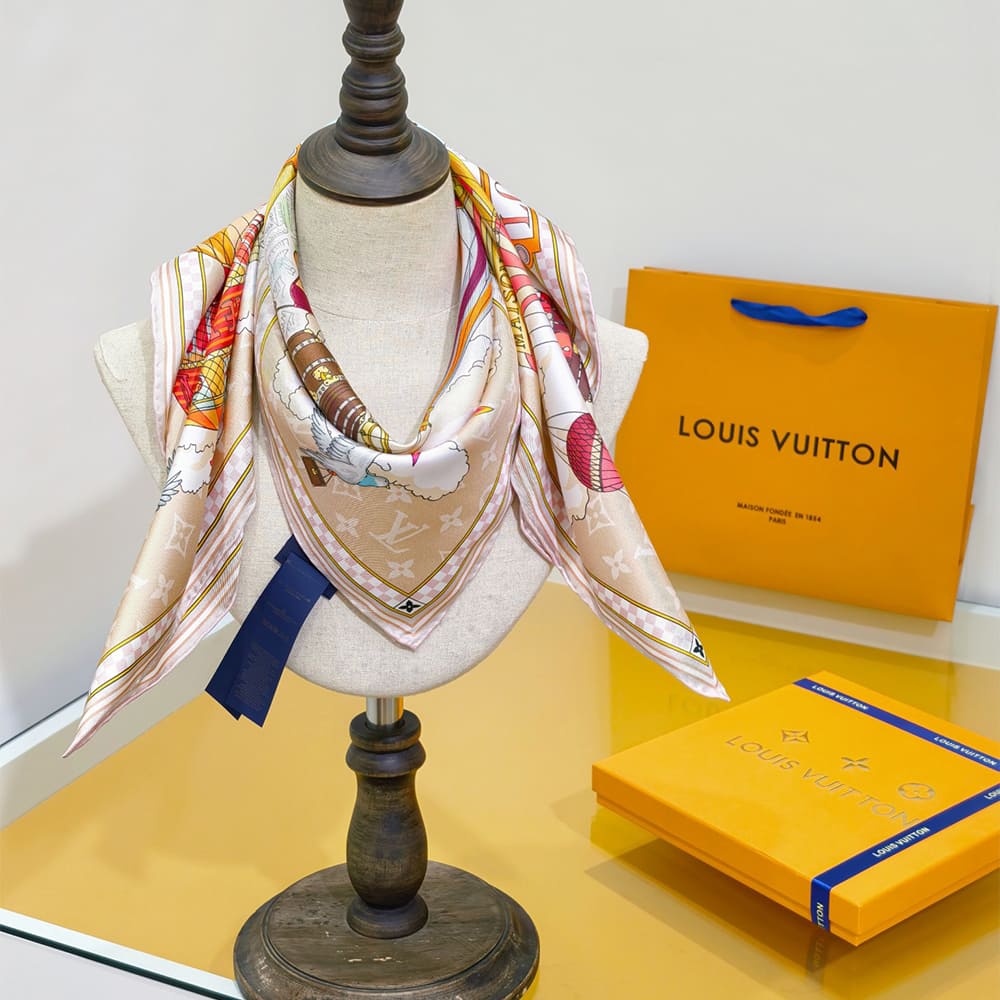 LV From The Cloud Square 90