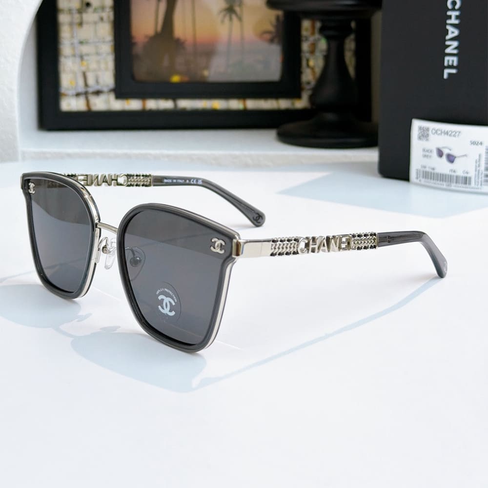 Ch**el SUNGLASSES