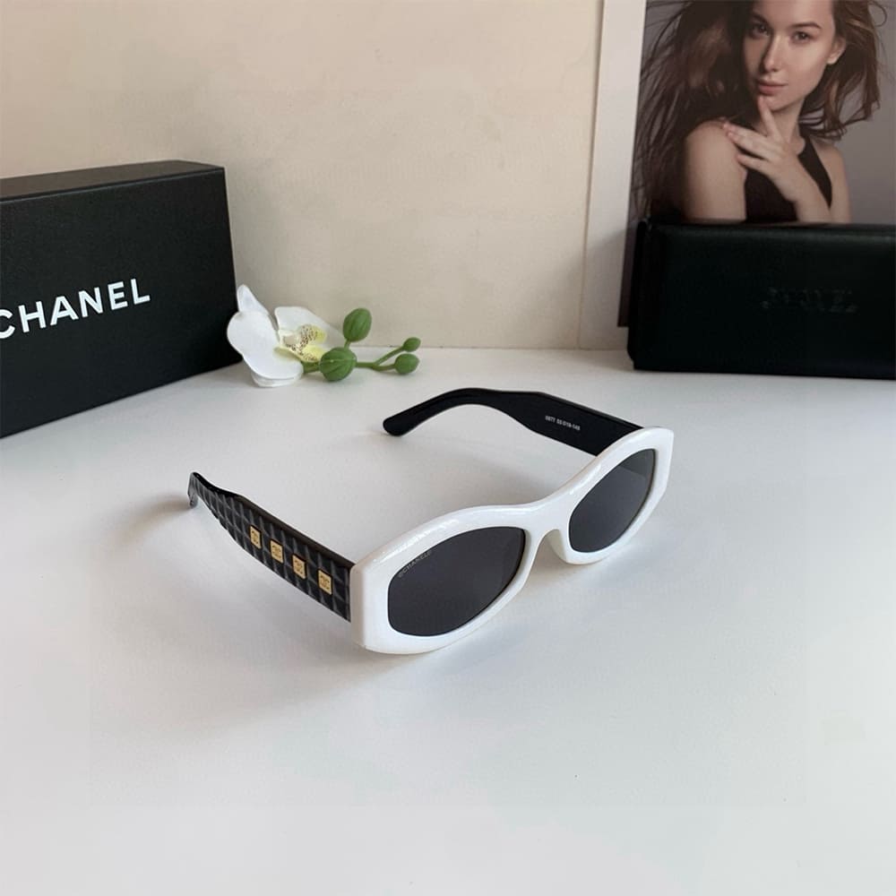 Ch**el SUNGLASSES