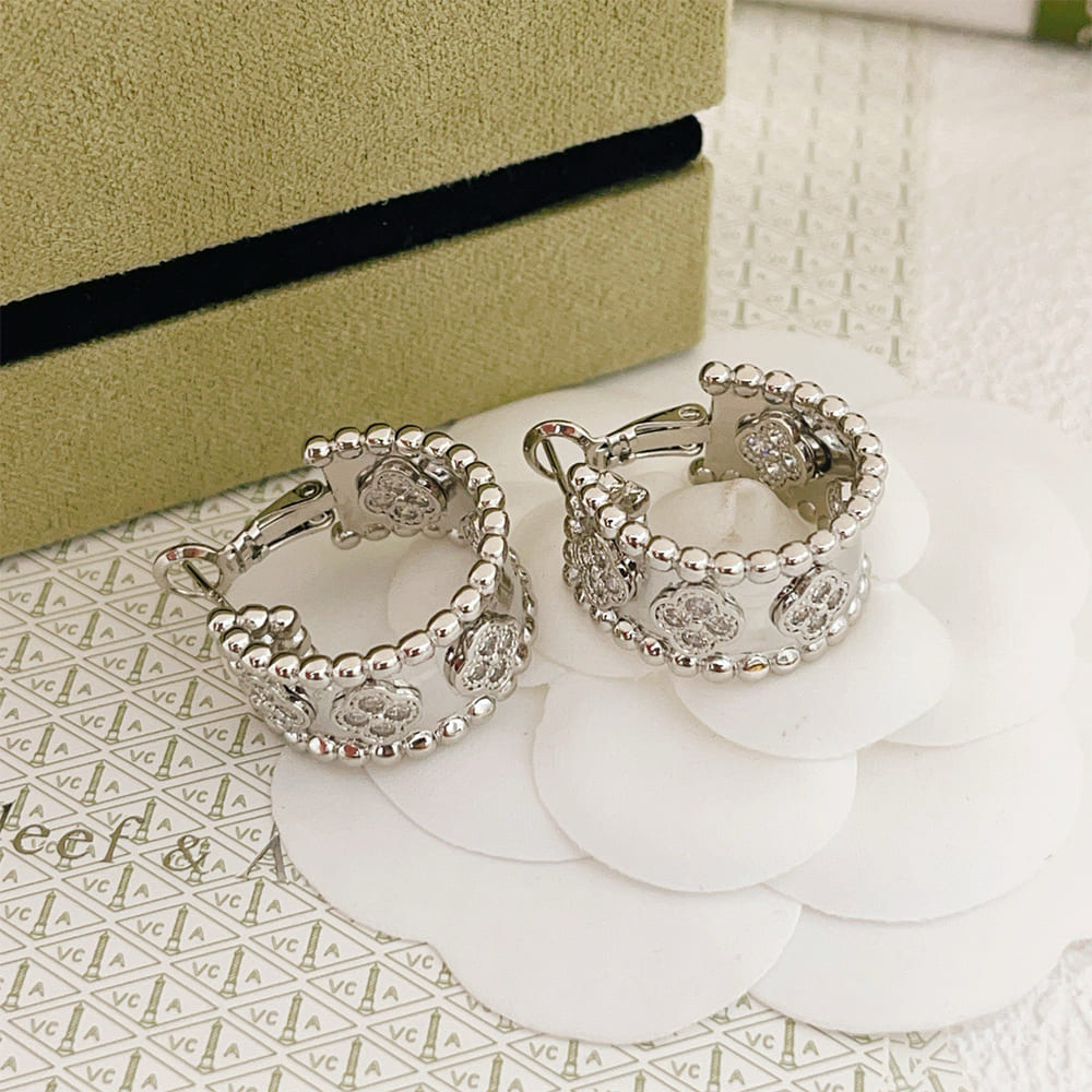 VCA Perl??e four-leaf clover hoop earrings