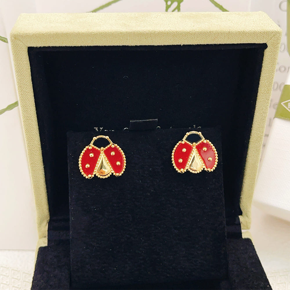 VCA Lady Bug Earring